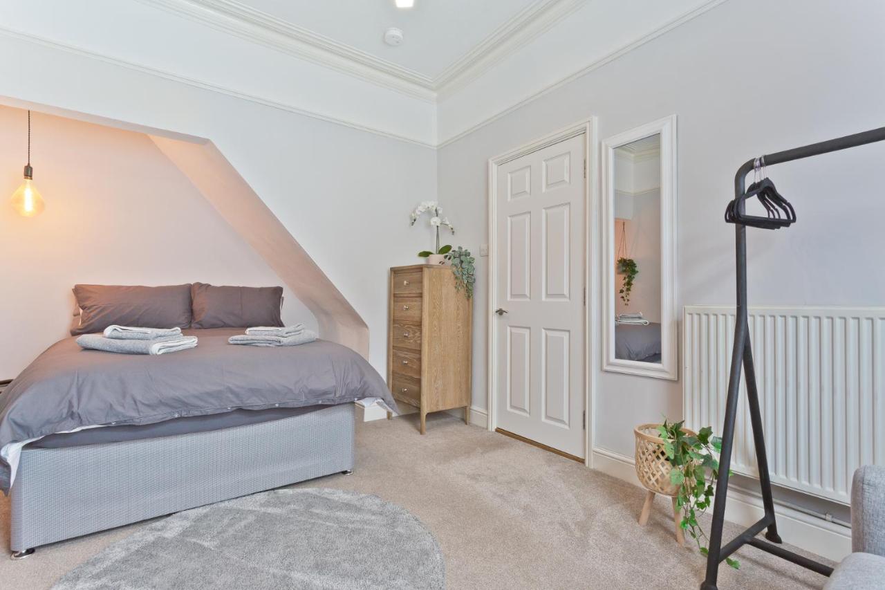 Malleus House Barrow-in-Furness ภายนอก รูปภาพ